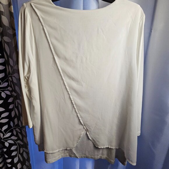 Easywear by Chico's Women's Flowy White Blouse Size 2 (Large/12) - Callout - Picture 4 of 10